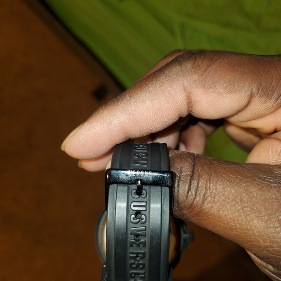 Versace versus watch - Picture 2 of 7